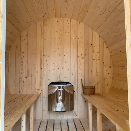 Molnar Guest house