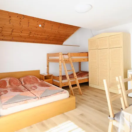 Molnar Gæstehus 3*